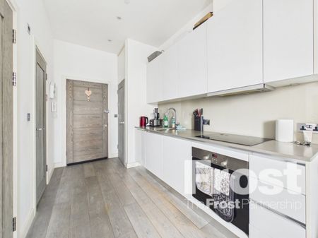 Wellington Street, Slough,SL1 - Photo 3