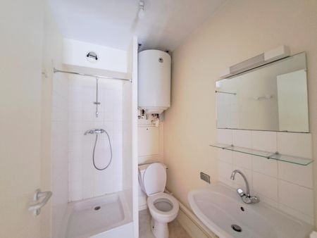 Location Appartement 1 pièce 18m² TOURS 37000 - Photo 4