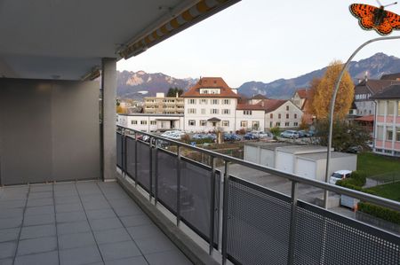 CHARMING 4 ½ ROOMS – With large balcony and just a stone’s throw from the school! - Photo 5