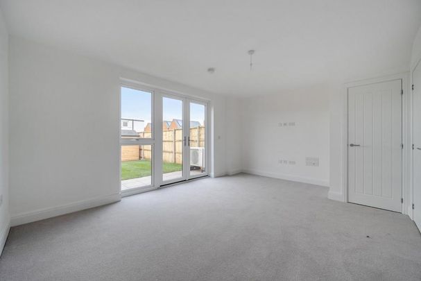 2 bedroom terraced house to rent - Photo 1