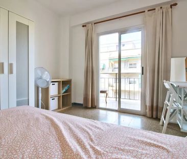 Carrer del Poeta Mas y Ros, Valencia, Valencian Community 46022 - Photo 6