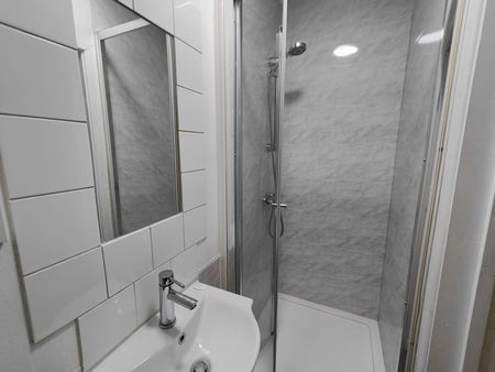 Room in a Shared House, Cedar Grove, W5 - Photo 5