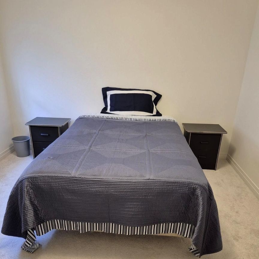 For Lease - 124 Sailors Landing N/A Unit# Room, Clarington, Ontario - Photo 1