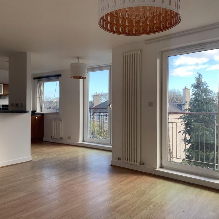 2 bedroom flat to rent - Photo 1