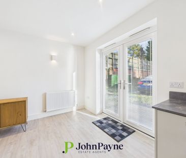 Warwick Road, Coventry, West Midlands, CV3 6AG - Photo 1