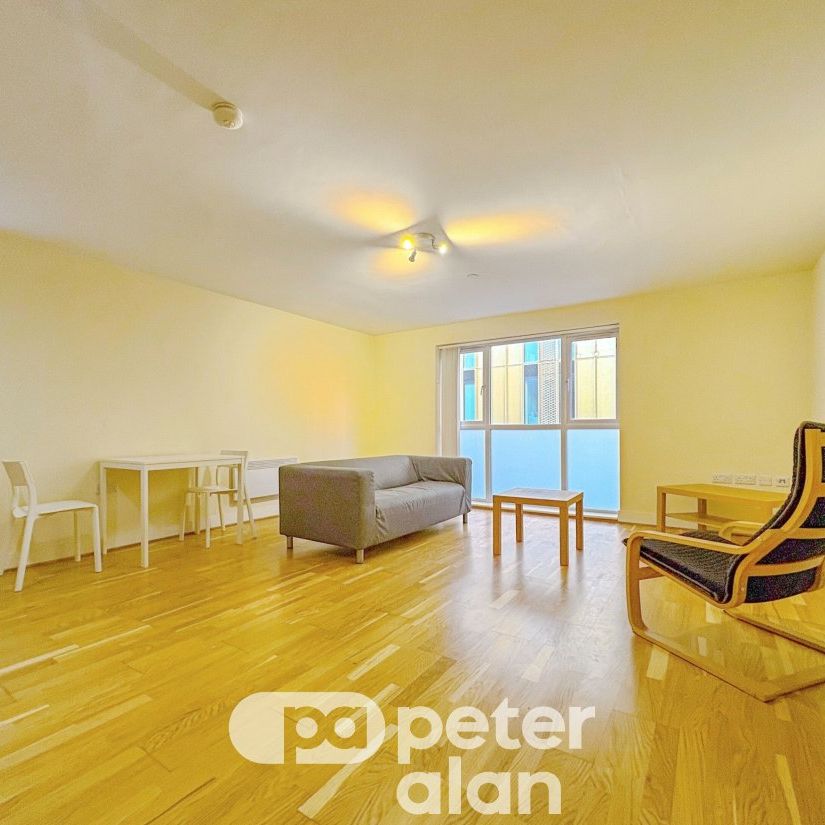 Churchill Way, CARDIFF - Photo 1