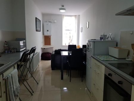 Unit 2, 19 Eglantine Avenue, Belfast, BT9 6DW - Photo 4