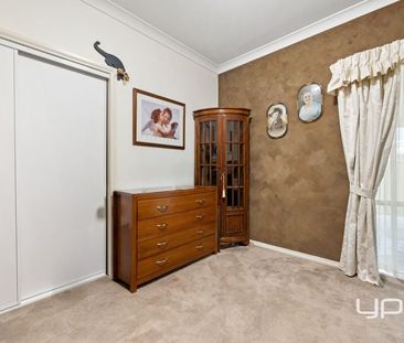 3 BEDROOM FAMILY HOME - Photo 6