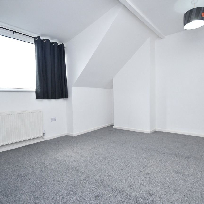 18, Cecil Grove, Leeds, West Yorkshire, LS12 2AW - Photo 1