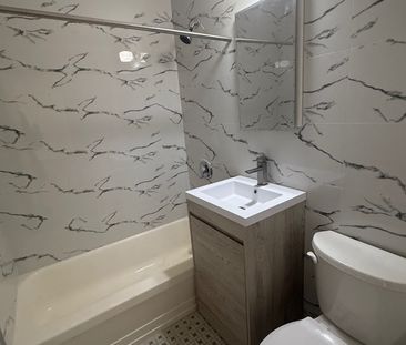 For Lease - 972 Eglinton Avenue Unit# 305, Toronto, Ontario - Photo 2