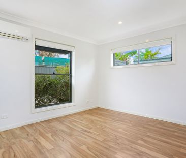 For Lease: Modern Townhouse in Prime Location - Photo 6