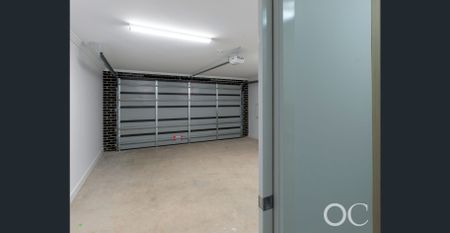 Open the Door To Contemporary Coastal Luxury - Photo 2