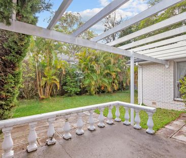 North-Facing Freestanding Home in a Quiet, Leafy Street! - Photo 2