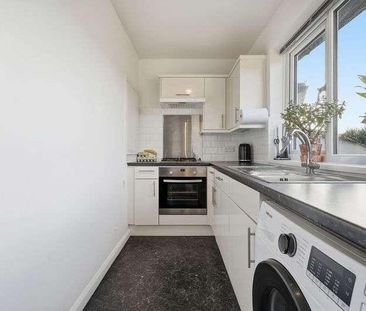 Priests Lane, Brentwood, CM15 - Photo 4