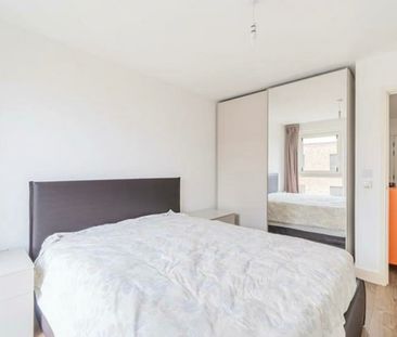 1 Bed Flat, London, SE8 - Photo 6