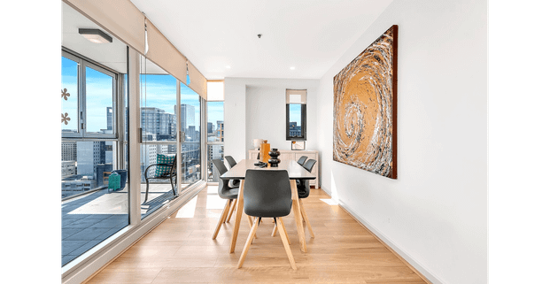 Unbeatable city view - high rise building - Photo 1