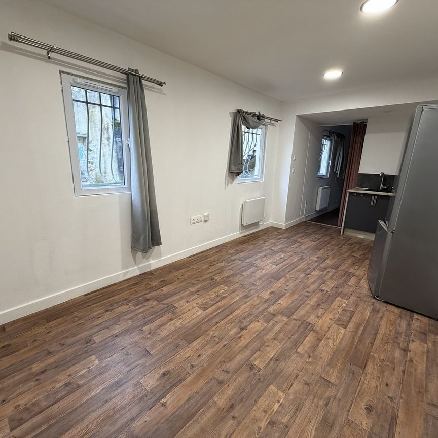 Location Appartement 1 pièce 29m² - Photo 1