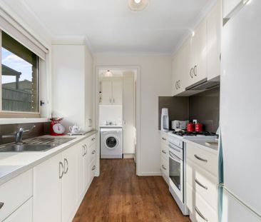 3 Bedroom Home ready to Go! - Photo 2