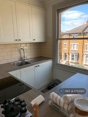 1 bedroom flat to rent - Photo 3