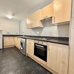 Harbour Towers, Hertford Street, Ramsgate, CT11 9EY, Kent - Photo 3