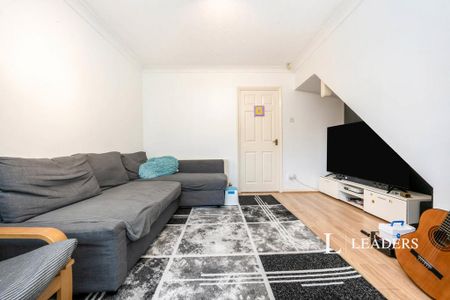 2 bedroom semi-detached house to rent - Photo 5