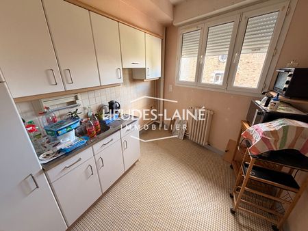 Location Appartement 2 pièces 75m² AVRANCHES 50300 - Photo 2