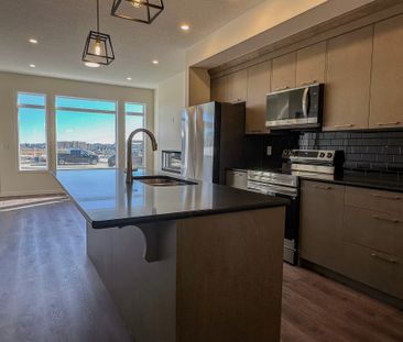 Just Built! Stunning 4 Bedroom Home In Sirocco Sw Special Incentive - Photo 2