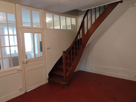 Maison - 5 pièces - 93 m² - Argenton-sur-Creuse - Photo 3