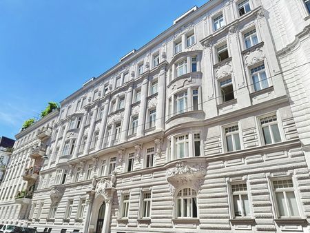 ERSTBEZUG NACH SANIERUNG | TERRASSENTRAUM | EXKLUSIVE DACHGESCHOSSWOHNUNG | HELLE 4 ZIMMER | TOPLAGE - Photo 4