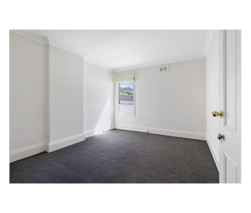 Elegant Annandale Terrace with Leafy Outlook - Photo 5