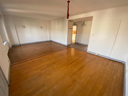 Location Appartement 2 pièces 64m² THONON LES BAINS 74200 - Photo 4