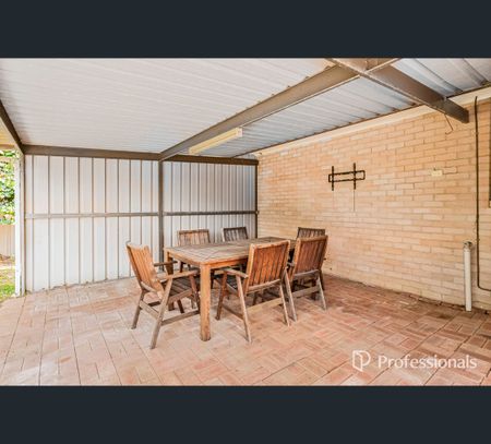 10 Medhurst Crescent, Nollamara, WA 6061 - Photo 2