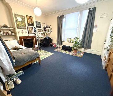 5 bedroom flat to rent - Photo 3