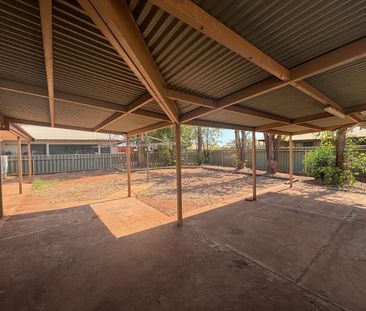 FULLY FENCED, BRICK 3x1!! - Photo 3