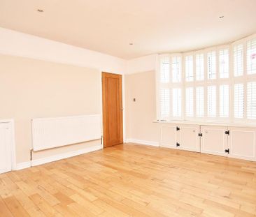 3 bedroom semi-detached house to rent - Photo 3