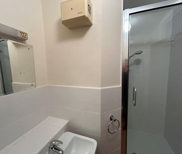 Rookwood Court, Guildford, Surrey, GU2 - Photo 5