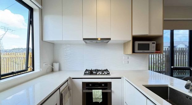 SMART NEW TOWNHOUSE READY TO GO - MOVE IN AND ENJOY SUMMER - Photo 1