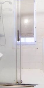 Modern Apartment - Photo 4