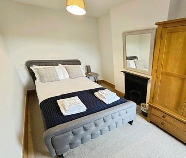 3 bedroom detached house to rent - Photo 4