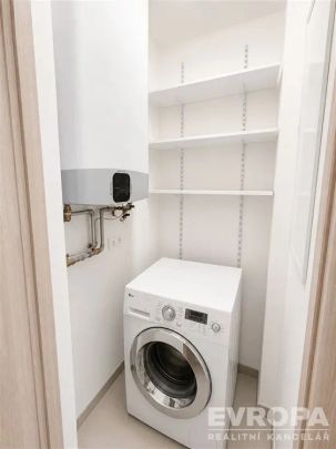 Pronájem moderního bytu 2+kk s terasou – Břeclav, ul. Břetislavova - Fotografie 1