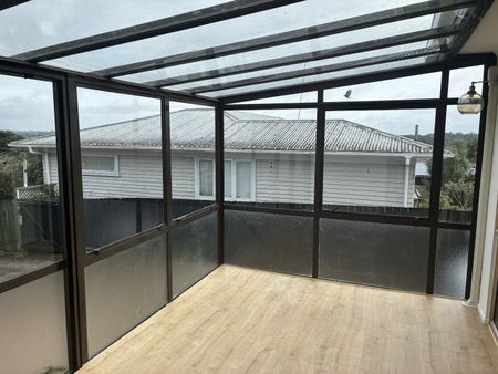 Perfect Family Home - Photo 3