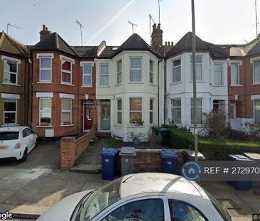 1 bedroom in a flat share to rent - Photo 3