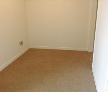 Flat Bush - Photo 3
