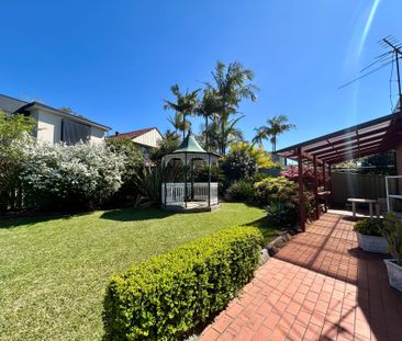 Immaculately Presented Family Home - Photo 2