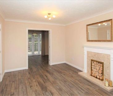 4 bedroom detached house to rent - Photo 6