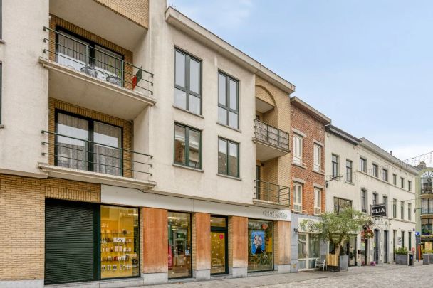 Ruime duplex (144m²) te huur centrum Halle, met 2 slpks, terras en autostpl - Foto 1