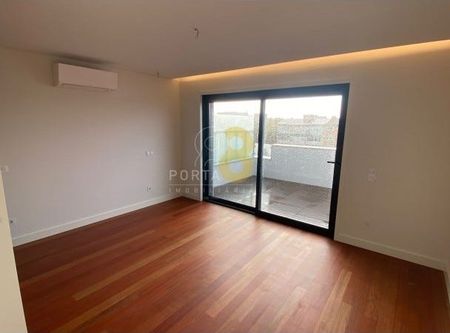 Matosinhos e Leça da Palmeira, Porto District - Photo 3