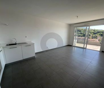 Location Appartement 2 pièces 41m² ROQUEBRUNE CAP MARTIN 06190 - Photo 2