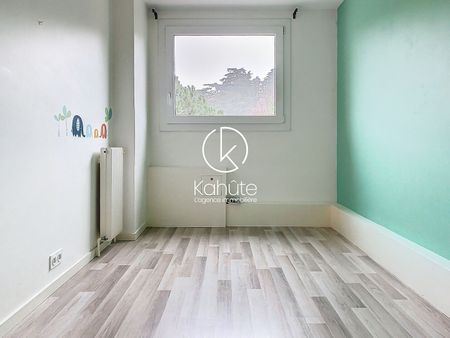 Location Appartement 4 pièces 79m² - Photo 2