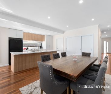 Stylish and Modern Living! - Photo 3